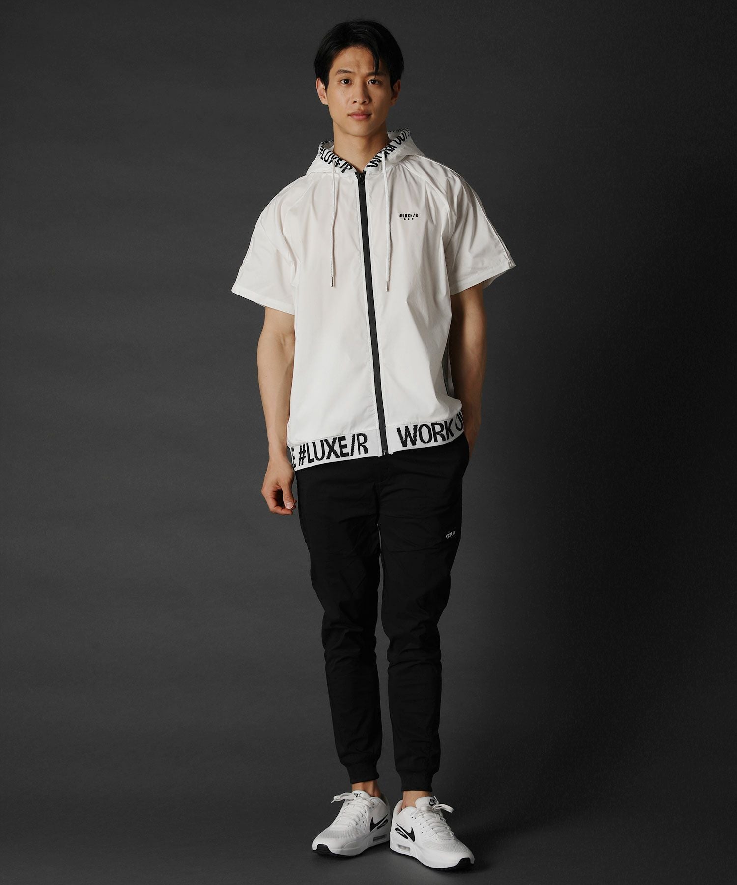ストレッチ布帛ロゴ半袖ジップパーカー | REZES OFFICIAL ONLINE STORE