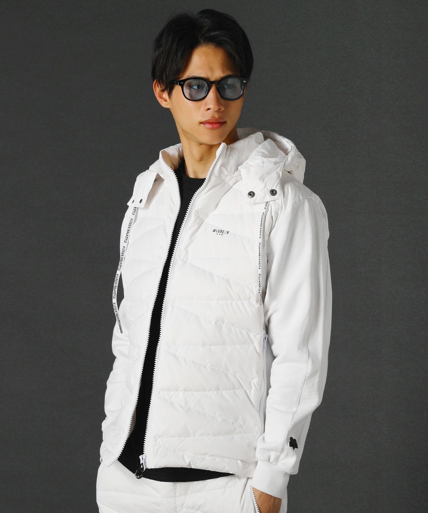 高密度タフタ×裏起毛ストレッチジャージフードダウンジャケット